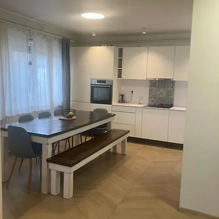 Large Modern House In Bosnia Three Bedrooms Two Full Bathrooms Close To Zagreb Eu Border Banja Luka Perfect For Bikers And Families 프리제도르